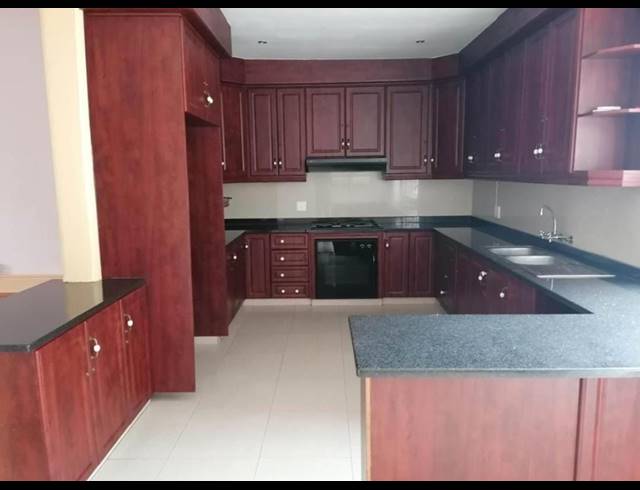 2 BEDROOM HOUSE TO LET IN GLENWOOD